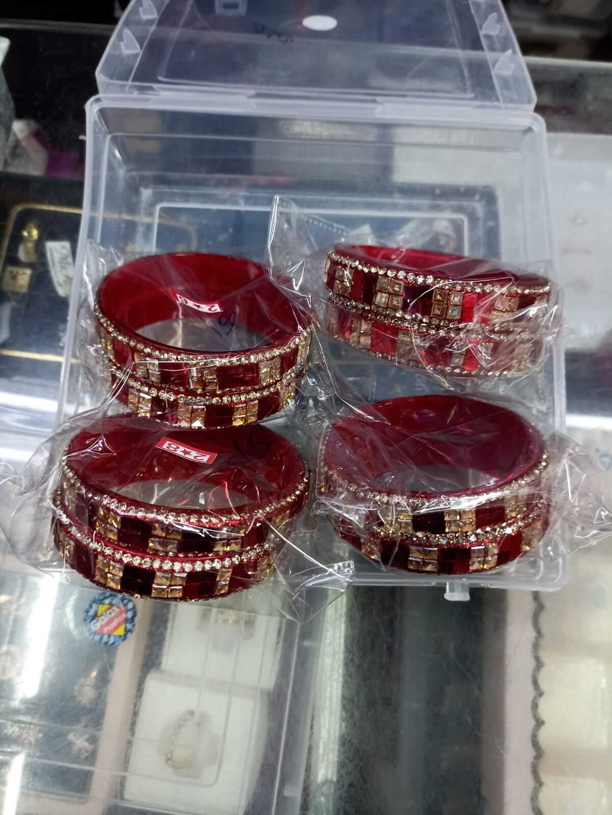 Red Lakh Kade