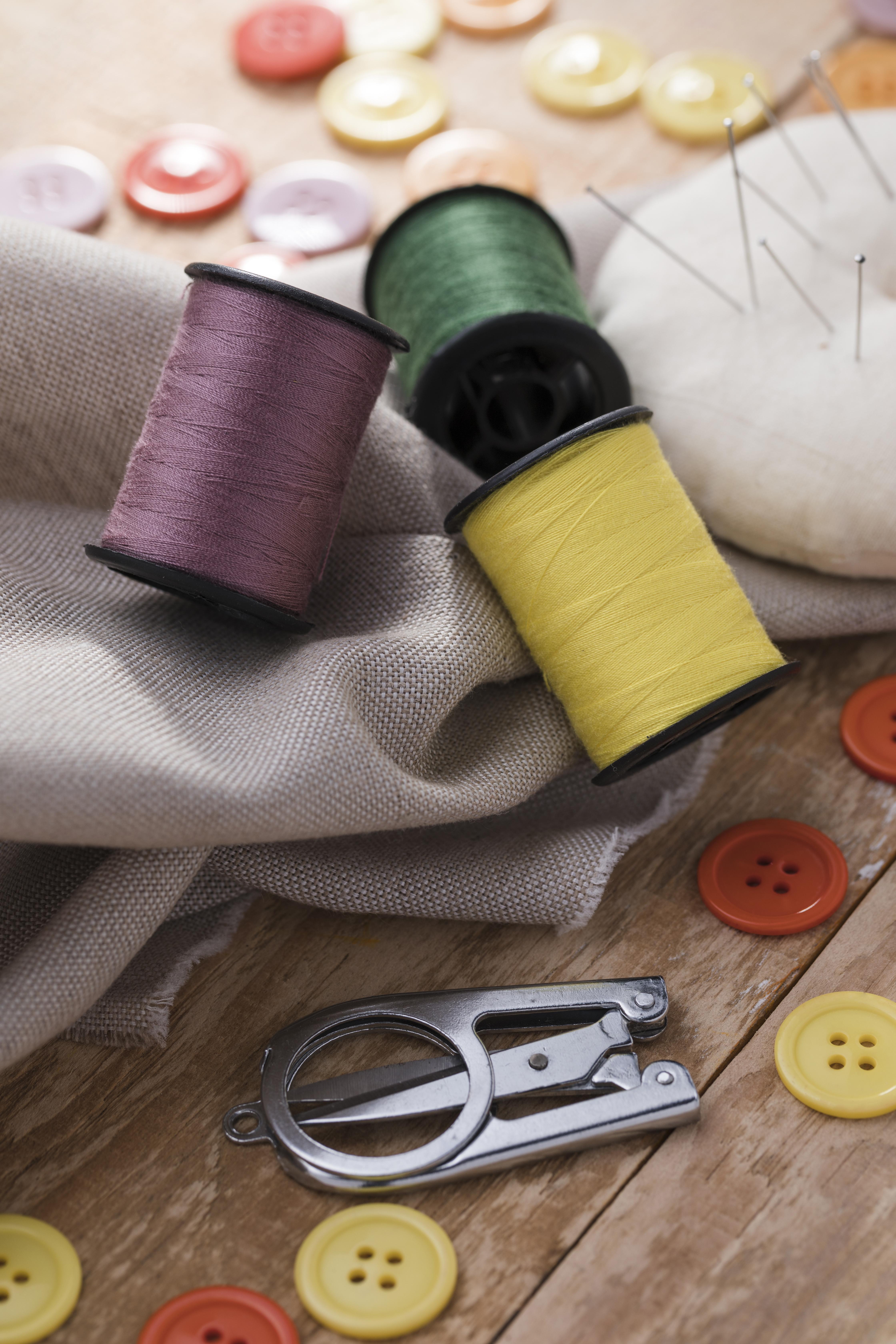 Cotton thread reels